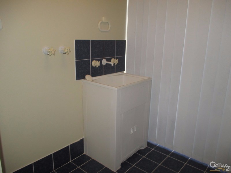 3 Sunningdale Chase, Meadow Springs WA 6210