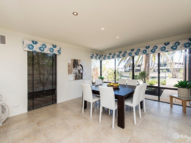 5 Waterlily Drive, Dudley Park WA 6210