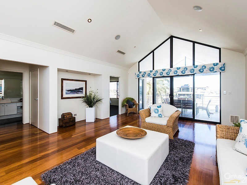 5 Waterlily Drive, Dudley Park WA 6210