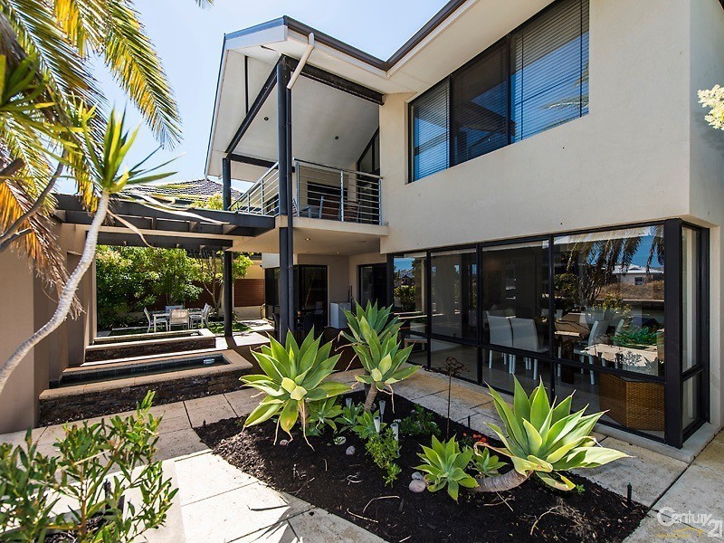 5 Waterlily Drive, Dudley Park WA 6210