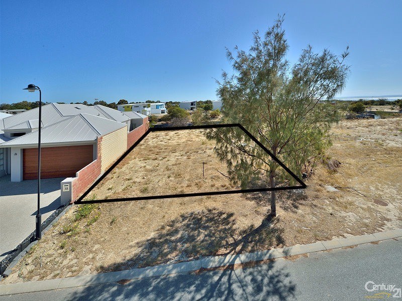 40 Estuary Place, Wannanup WA 6210