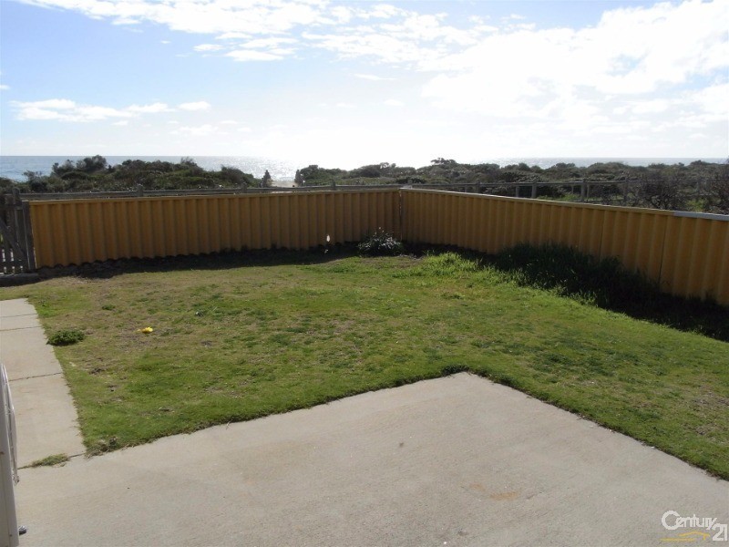 54 Ronsard Drive, San Remo WA 6210