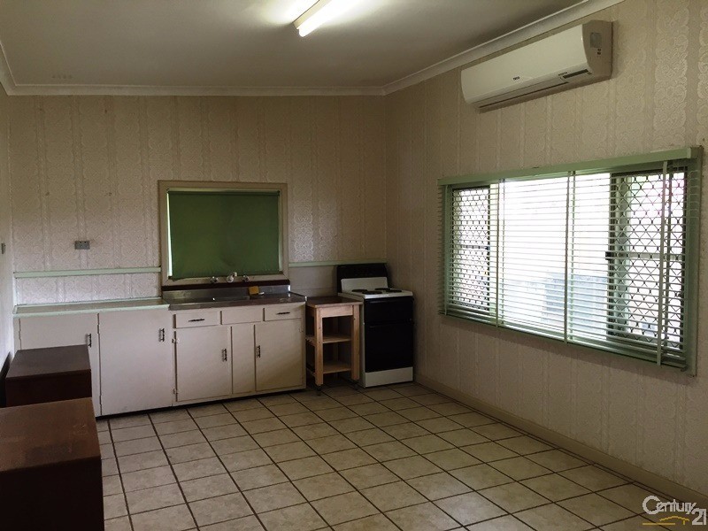 2 Doonda Street, Mandurah WA 6210