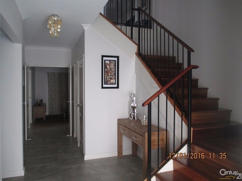 203 Ormsby Terrace, Silver Sands WA 6210