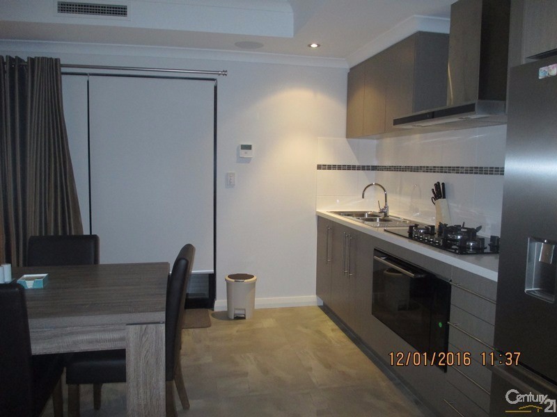 203 Ormsby Terrace, Silver Sands WA 6210