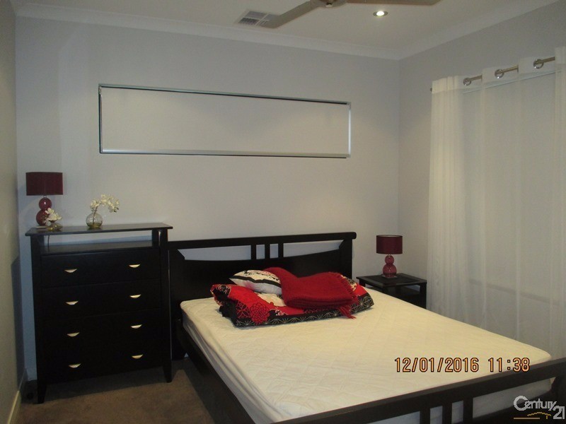 203 Ormsby Terrace, Silver Sands WA 6210