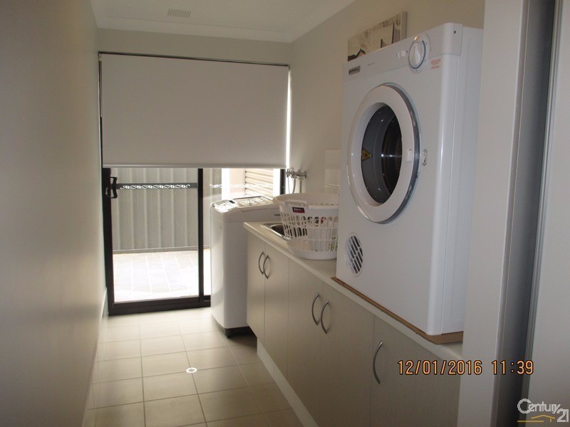 203 Ormsby Terrace, Silver Sands WA 6210