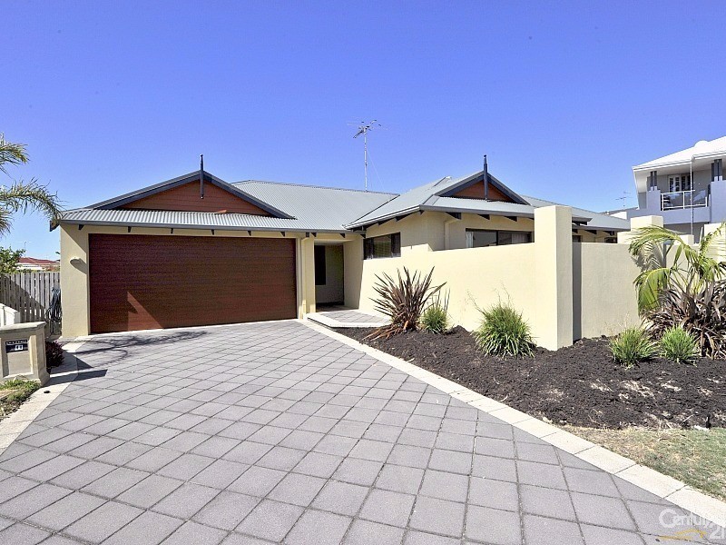 4A Sefton Court, Silver Sands WA 6210