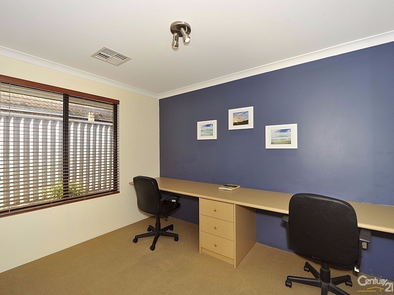 4A Sefton Court, Silver Sands WA 6210