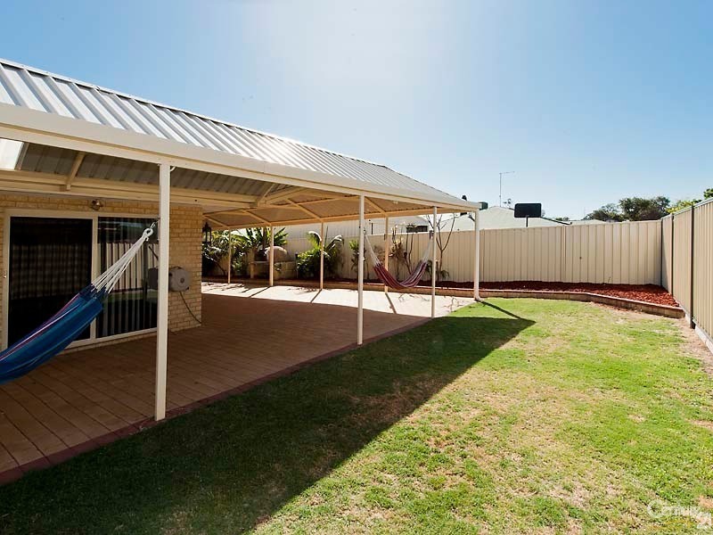 5 Cherrytree Court, Greenfields WA 6210