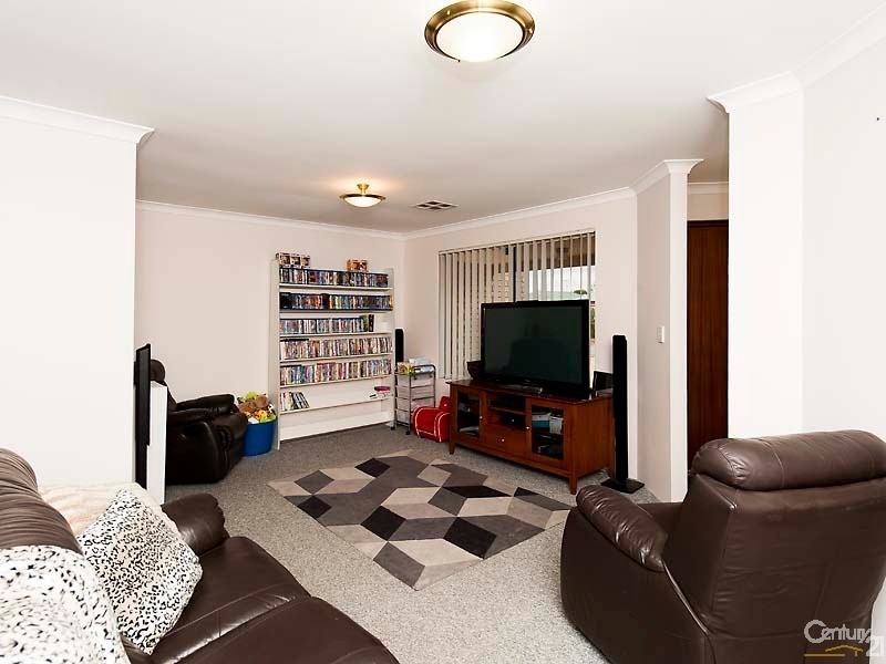 5 Cherrytree Court, Greenfields WA 6210