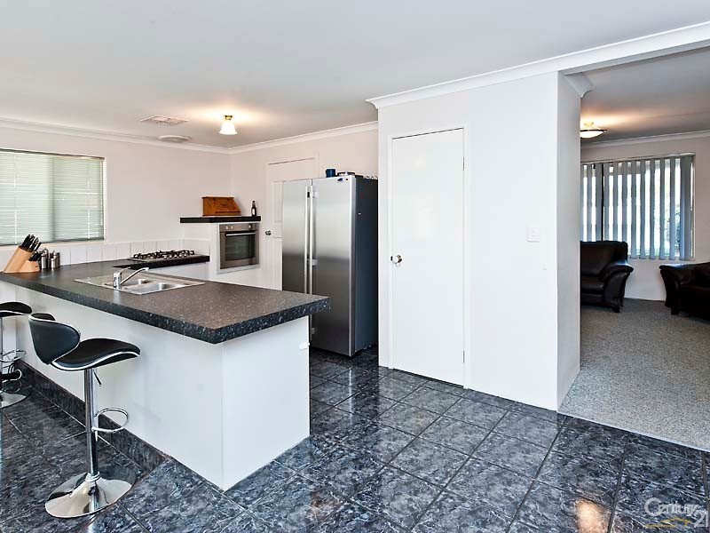 5 Cherrytree Court, Greenfields WA 6210