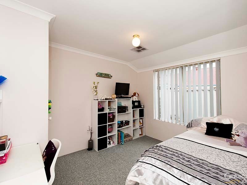 5 Cherrytree Court, Greenfields WA 6210