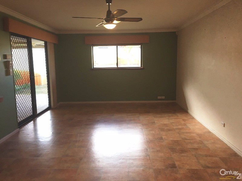 52 Glencoe Parade, Halls Head WA 6210