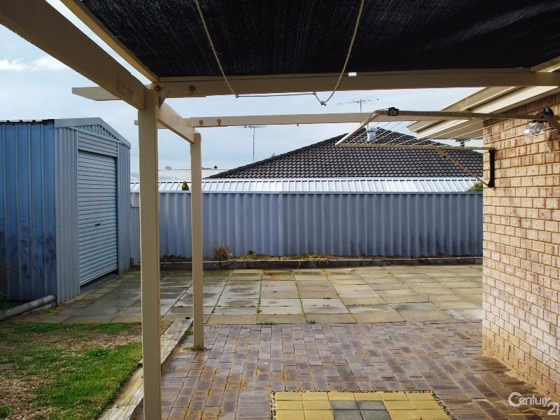 8 Jannali Way, San Remo WA 6210