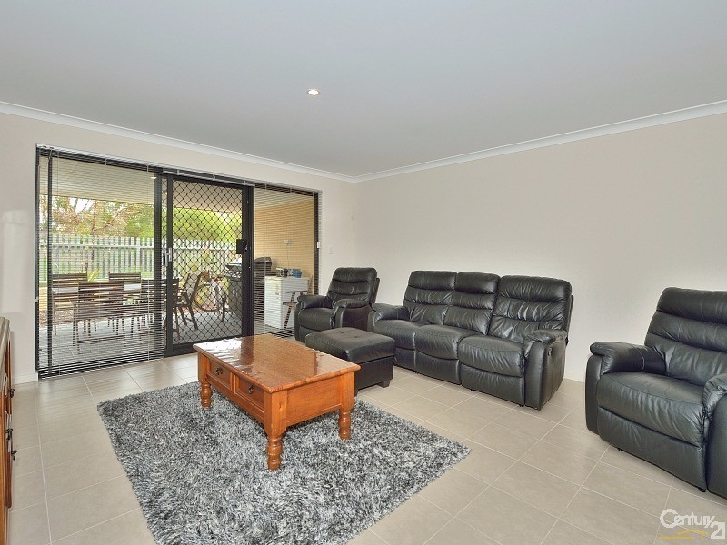 44 Willow Brook View, Meadow Springs WA 6210