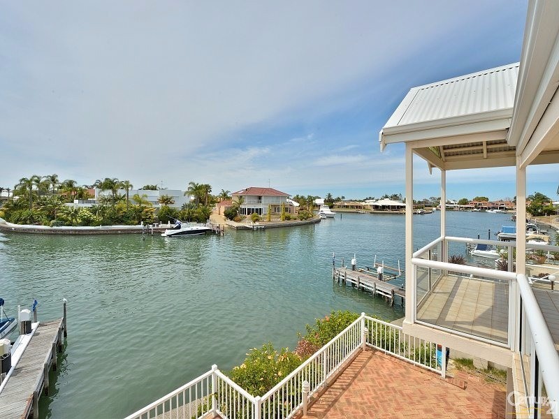 81 Waterside Drive, Dudley Park WA 6210