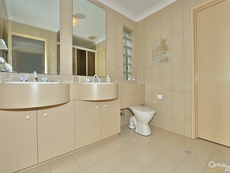 81 Waterside Drive, Dudley Park WA 6210