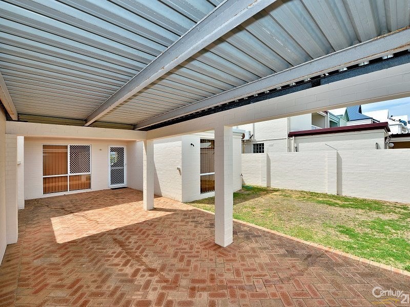 81 Waterside Drive, Dudley Park WA 6210