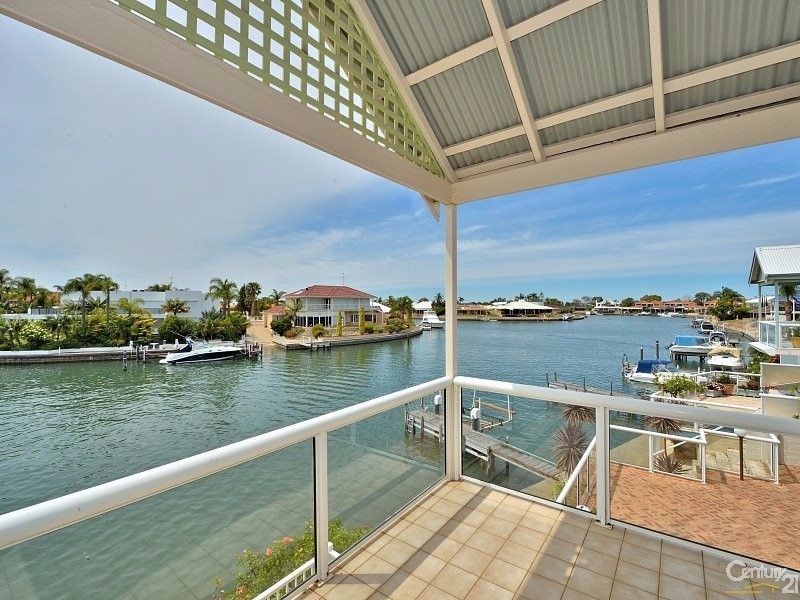 81 Waterside Drive, Dudley Park WA 6210