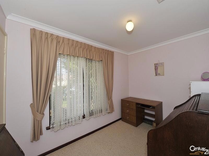 11 Denham Street, Dudley Park WA 6210