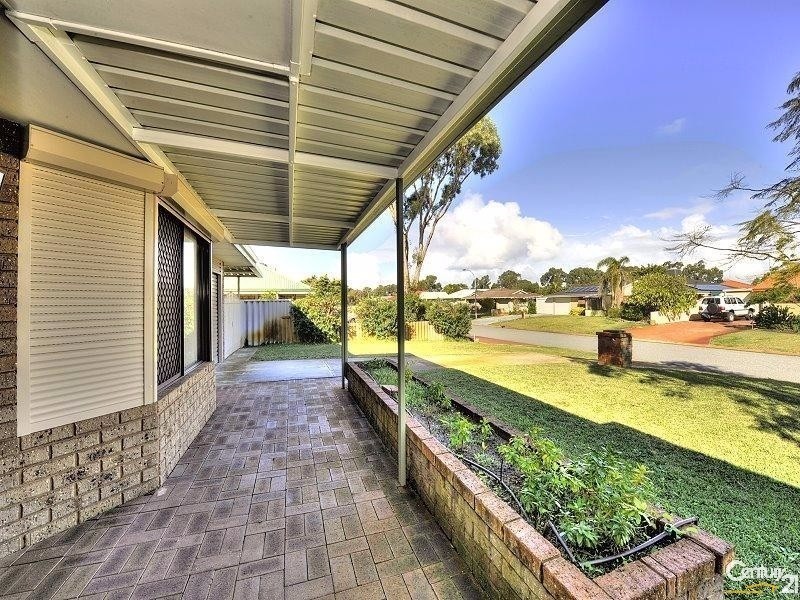 11 Denham Street, Dudley Park WA 6210