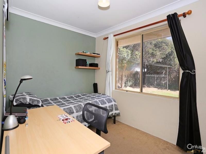 8 Pennington Gardens, Erskine WA 6210