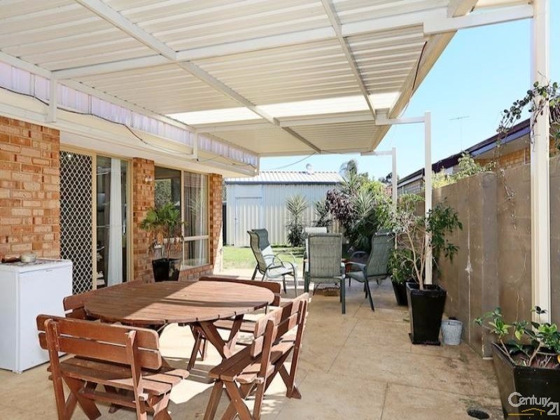 8 Pennington Gardens, Erskine WA 6210