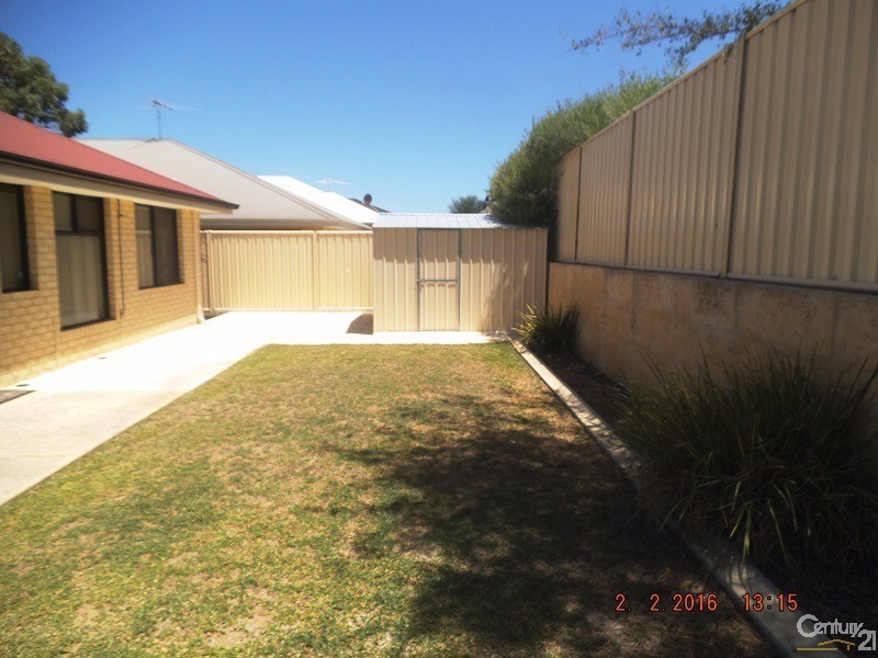 13 Malata Ridge, Lakelands WA 6180