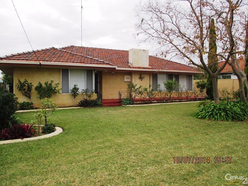 32 Peel Street, Mandurah WA 6210