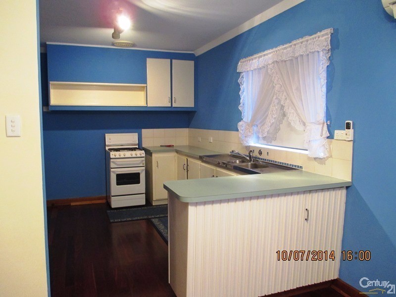 32 Peel Street, Mandurah WA 6210