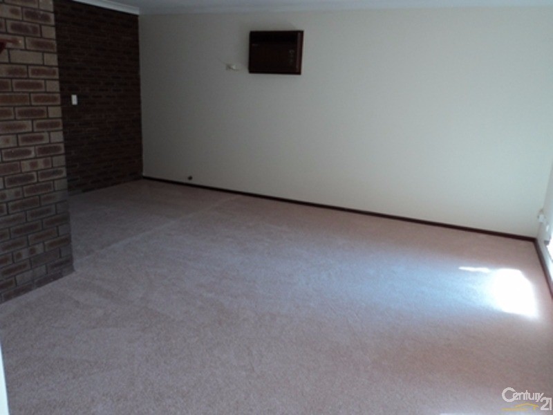 5 Kolan Close, Dudley Park WA 6210