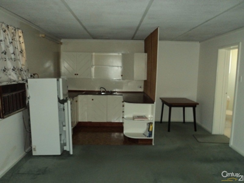 5 Kolan Close, Dudley Park WA 6210