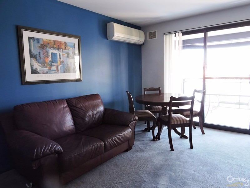 40/206 Mary Street, Halls Head WA 6210