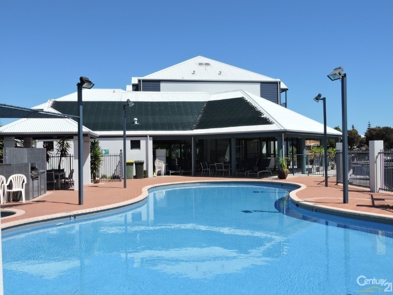 40/206 Mary Street, Halls Head WA 6210