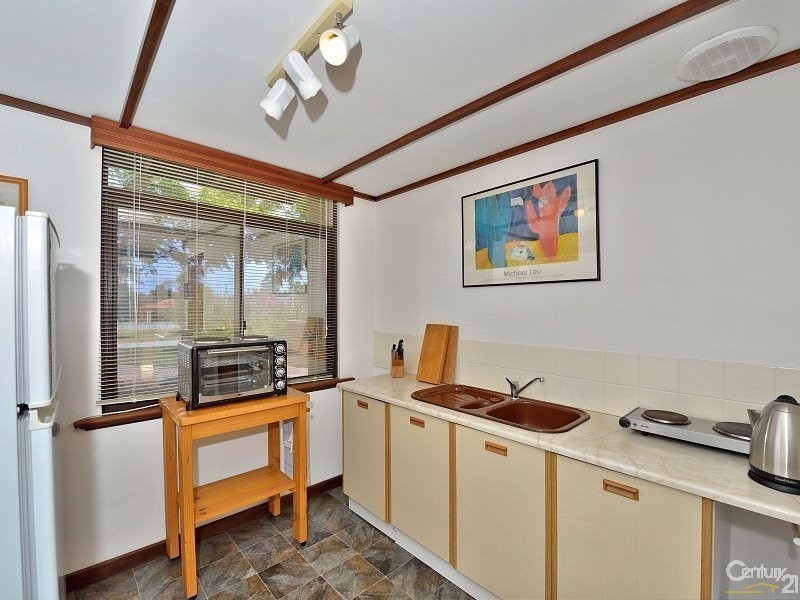 10 Mill Place, Dudley Park WA 6210