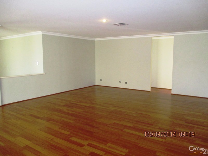 19 Grasshill Grange, Halls Head WA 6210