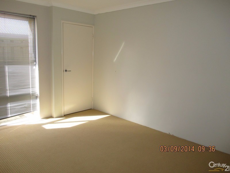 19 Grasshill Grange, Halls Head WA 6210