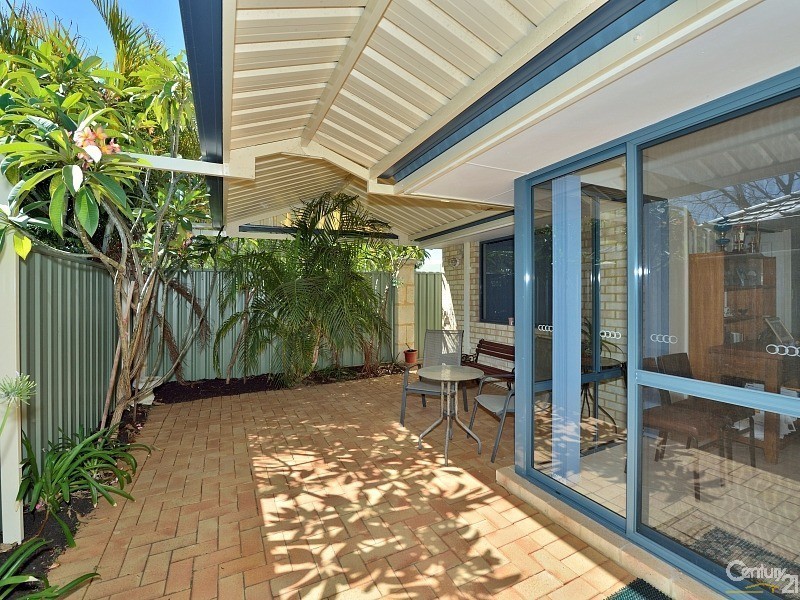 4/26 Saffron Loop, Falcon WA 6210