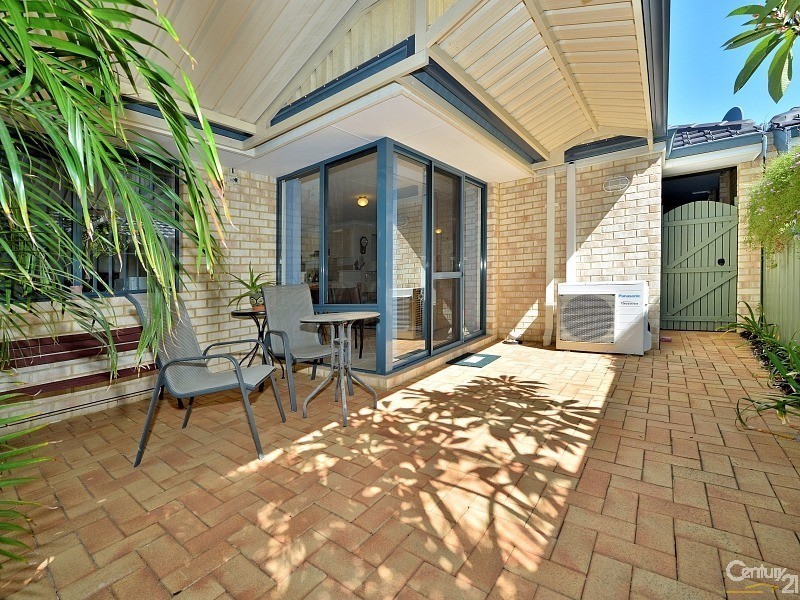 4/26 Saffron Loop, Falcon WA 6210