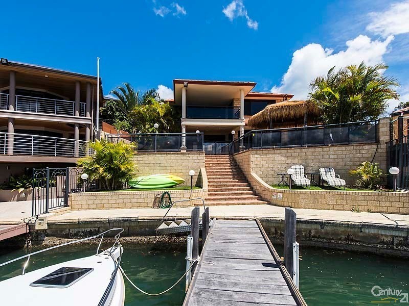 21 Eunamara Retreat, Halls Head WA 6210