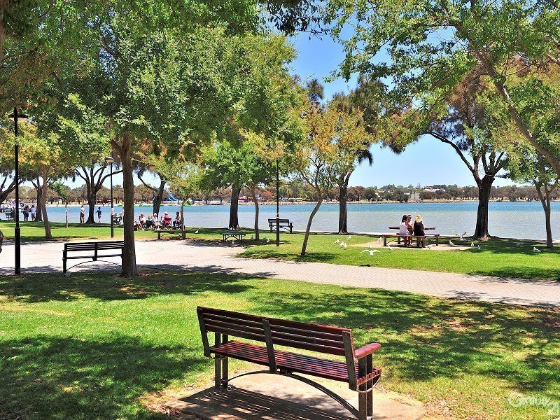 15B Elizabeth Street, Mandurah WA 6210