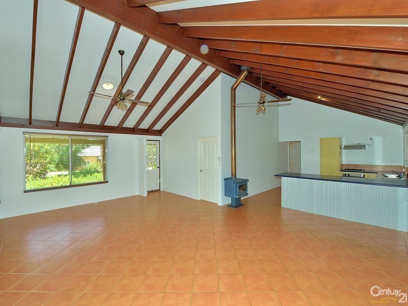 1 Begonia Court, Dwellingup WA 6213