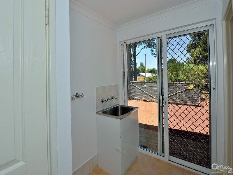 1 Begonia Court, Dwellingup WA 6213