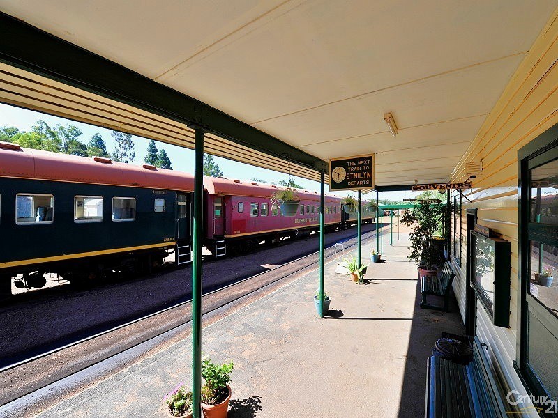 1 Begonia Court, Dwellingup WA 6213