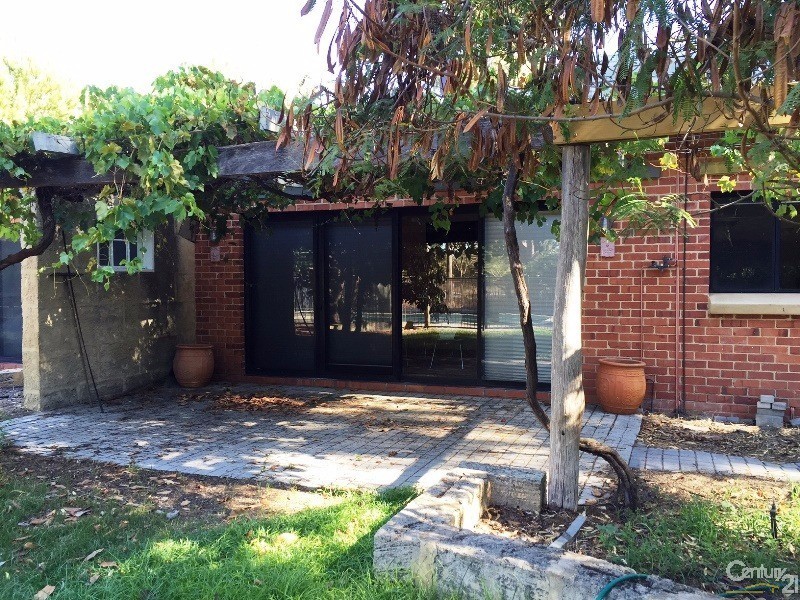 13 -15 Balwina Road, Greenfields WA 6210