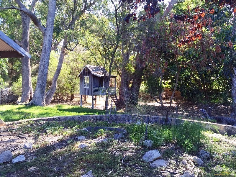 13 -15 Balwina Road, Greenfields WA 6210