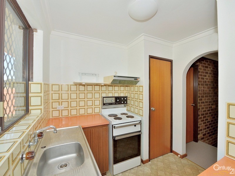 4/12 Henson Street, Mandurah WA 6210