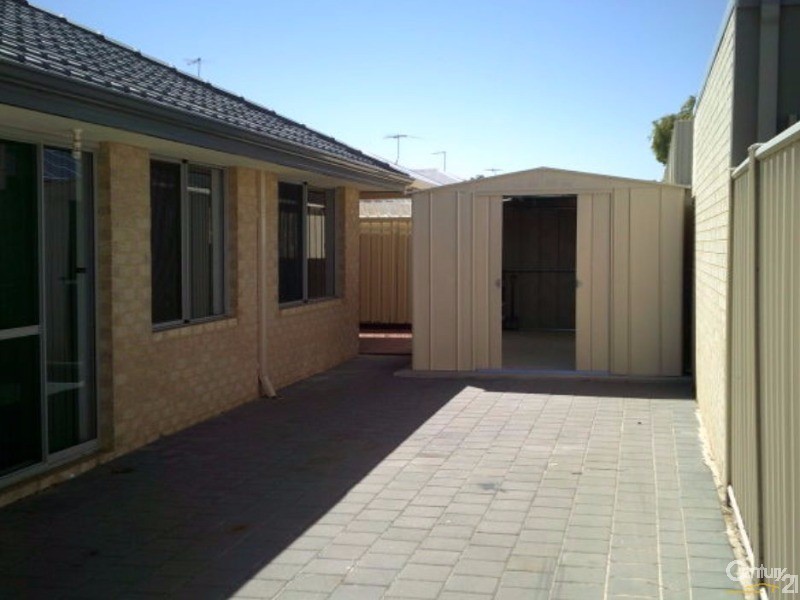 10 Cawana Parkway, Lakelands WA 6180