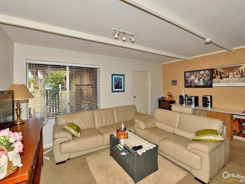 6/8 Creery Street, Dudley Park WA 6210